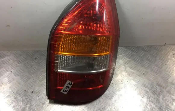Opel Zafira A Rear/tail lights