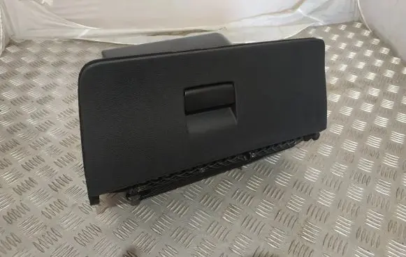 BMW 5 GT F07 Glove box 9142635 51169142635