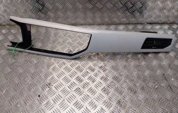 Volkswagen Polo VI Panel trim S26372397 2G1858418AC
