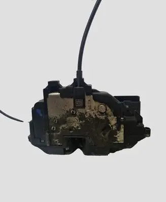 Renault Scenic III - Grand scenic III Rear door lock 825030032R