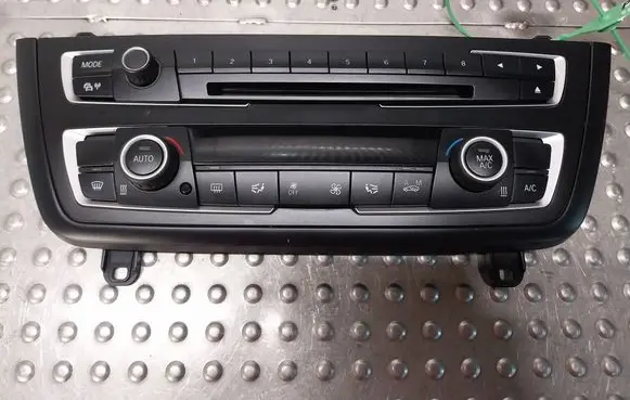 BMW 1 F20 F21 Climate control unit 9226784