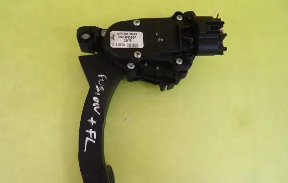 Ford Fusion Accelerator throttle pedal 2S619F836BA 6PV00856701