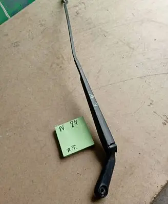 Opel Tigra A Front wiper blade arm 21548679451