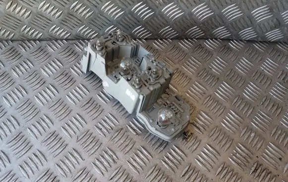 Toyota Corolla Verso AR10 Tail light bulb cover holder