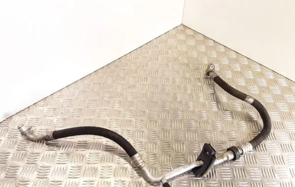 Mercedes-Benz E W211 Air conditioning (A/C) pipe/hose A2118304515
