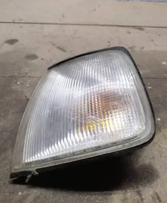Hyundai Lantra I Front indicator light 6r01901
