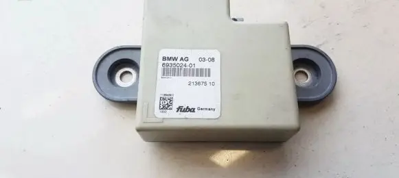 BMW 5 E39 Antenna control unit 693502401 6935024-01