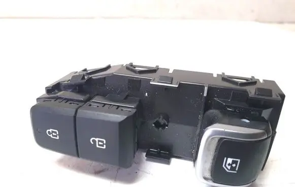 KIA Sorento Electric window control switch 93581P2220WK