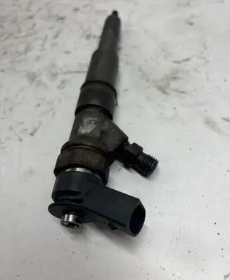 BMW 5 E60 E61 Fuel injector 0445110219 7792096