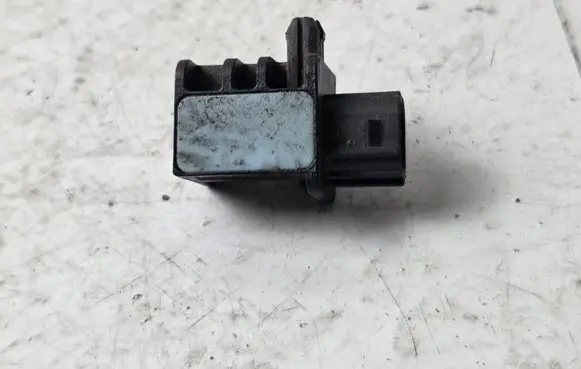 Hyundai Ioniq Airbag deployment crash/impact sensor 95930F2000 200702 F00702F00019E