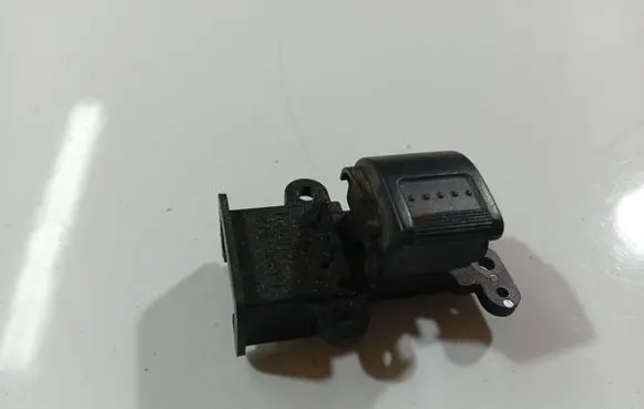 Honda CR-V Electric window control switch M20013