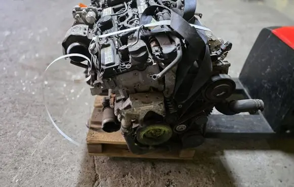Mercedes-Benz E W212 Engine swap 651900