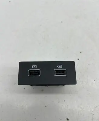 USB socket connector