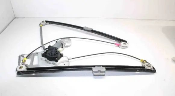 Land Rover Range Rover L322 Front door electric window regulator 83810199