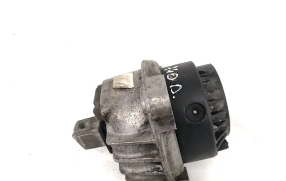 BMW 7 F01 F02 F03 F04 Engine mount bracket