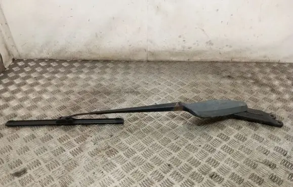 Nissan Almera Tino Windshield/front glass wiper blade 