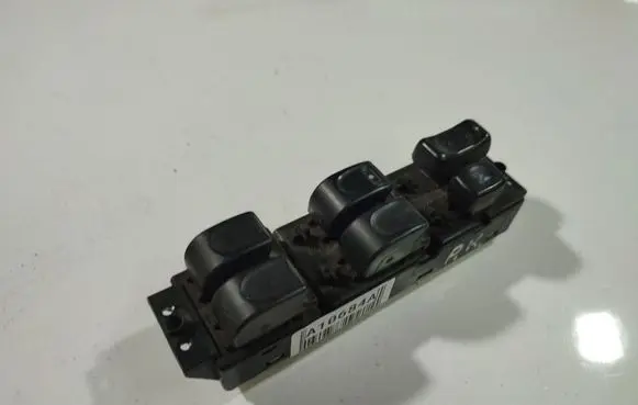 Opel Frontera B Electric window control switch