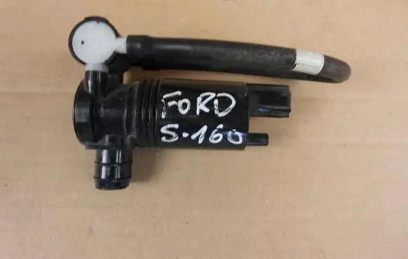 Ford Fiesta Windscreen/windshield washer pump 8A6117K624AA 8A6117K624
