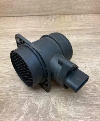 Skoda Octavia Mk1 (1U) Mass air flow meter 0280217121