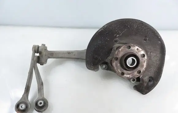 Audi A4 S4 B8 8K Front wheel hub spindle knuckle 