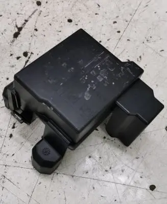 Alfa Romeo Tonale Fuse box cover
