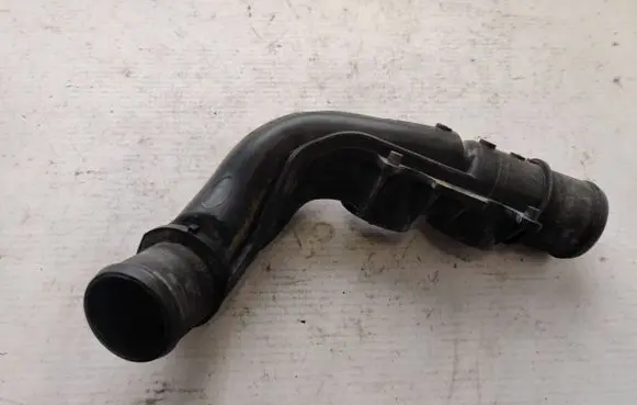 Renault Master III Engine coolant pipe/hose 70555304