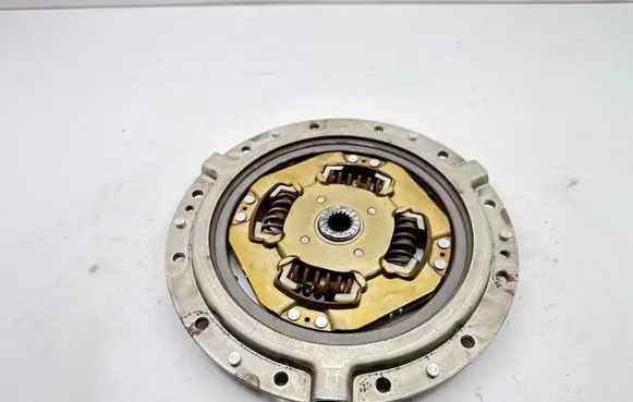 Toyota Prius+ (ZVW40) Clutch pressure plate AISHVDT9001
