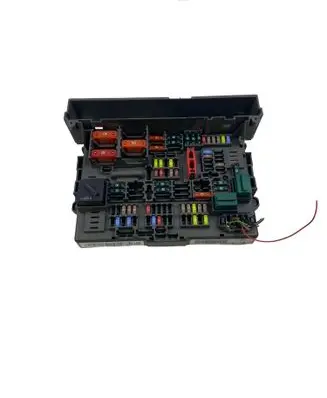 BMW 3 E90 E91 Fuse box set 9119446