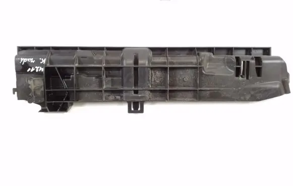 BMW X1 E84 Radiator mount bracket 7524912