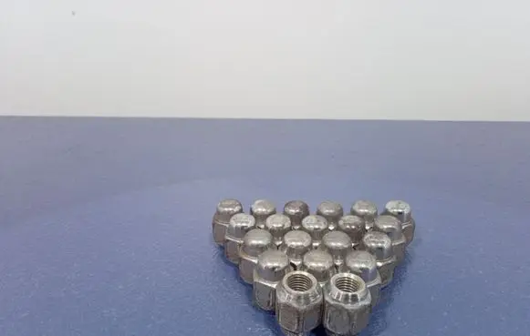KIA Sorento Nuts/bolts 