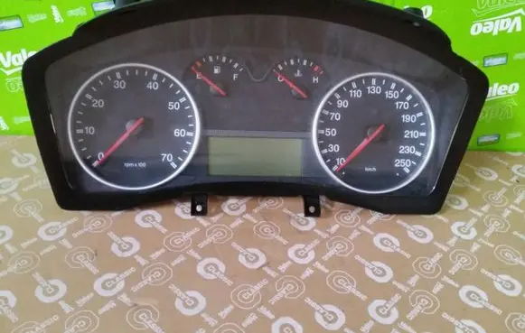 Fiat Croma Speedometer (instrument cluster) 51735925