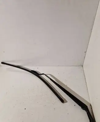 Toyota Corolla Verso AR10 Front wiper blade arm 6799