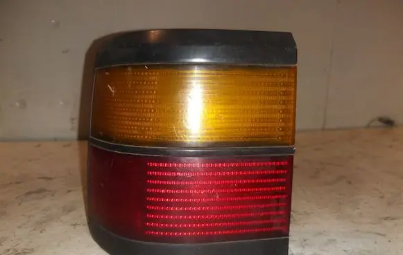 Volkswagen PASSAT B5 Tailgate rear/tail lights 333945257