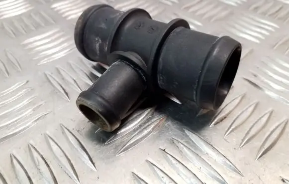 Skoda Yeti (5L) Engine coolant pipe/hose N906929