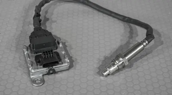 Mercedes-Benz Sprinter W907 W910 Lambda probe sensor A0009059112 SNS1048A A3C0630150001