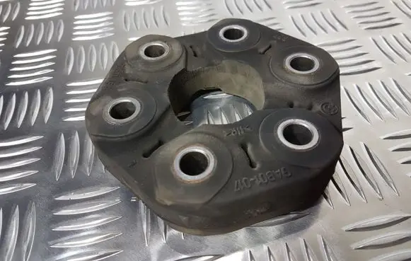 BMW X5 E53 Rear prop shaft donut coupling/joint 7511454