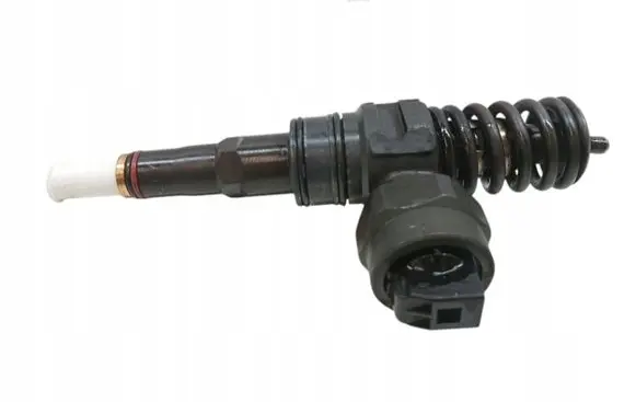 Volkswagen PASSAT B5 Fuel injector 038110073F