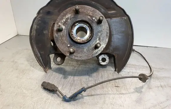 Honda CR-V Front wheel hub