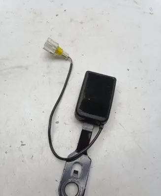 Peugeot 207 Front seatbelt buckle 7412353