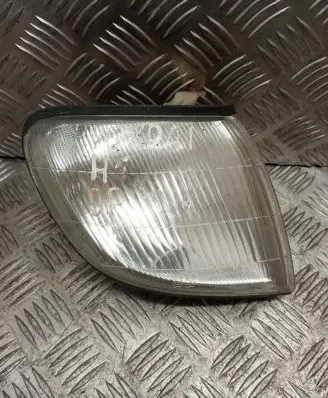 Hyundai H-1, Starex, Satellite Front indicator light