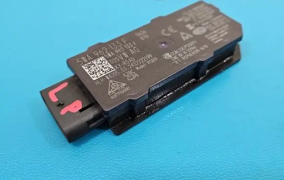 Skoda Octavia Mk4 Central body control module 5WA962133F IMPRK1582363
