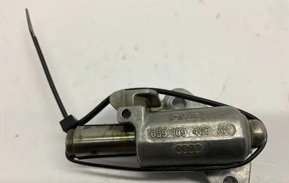 Audi A4 S4 B9 Timing belt/chain tensioner 059109467AM