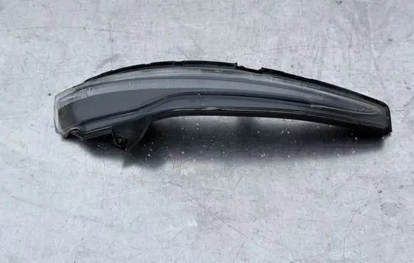 Mercedes-Benz E W213 Mirror indicator light A0999060701 21326101