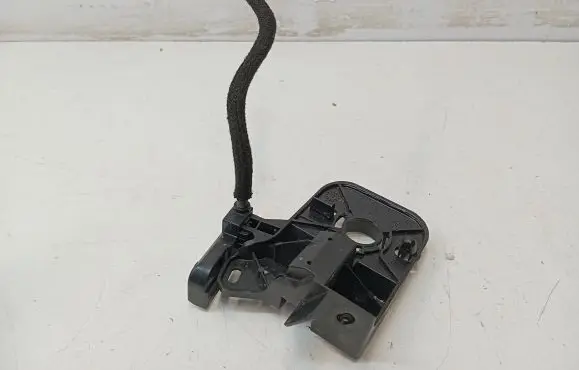 Peugeot 3008 II Other engine bay part 9817456480