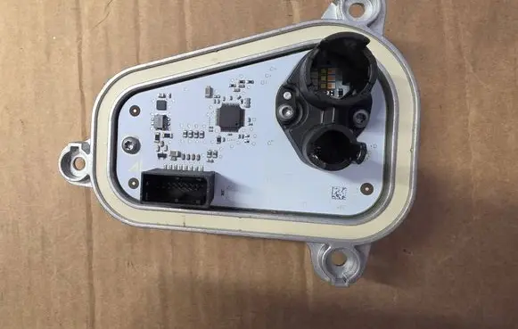 Audi e-tron LED ballast control module 1473000725