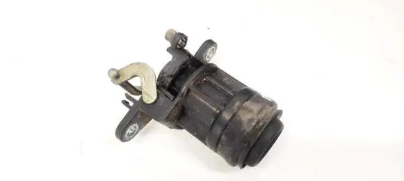 Volkswagen PASSAT B4 Tailgate exterior lock 