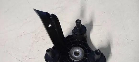 Mercedes-Benz E W212 ABS pump bracket A2124300410