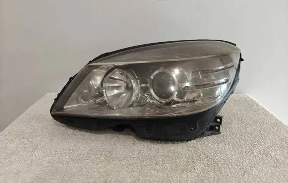 Mercedes-Benz C W204 Headlight/headlamp A2048208361