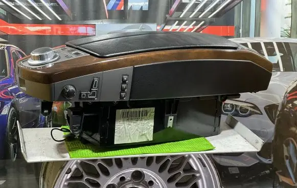 BMW 3 F30 F35 F31 Armrest