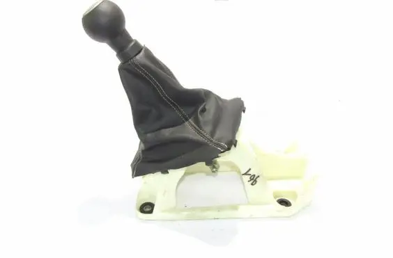 Suzuki Swift II Gear shifter/selector 03003YAA000